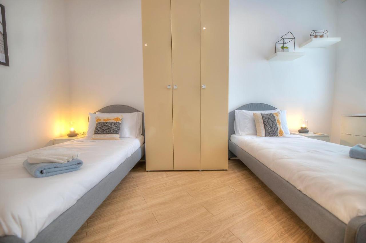 Spacious 4 Bedrooms With Sea View Balcony Goslm-3 슬리에마 외부 사진