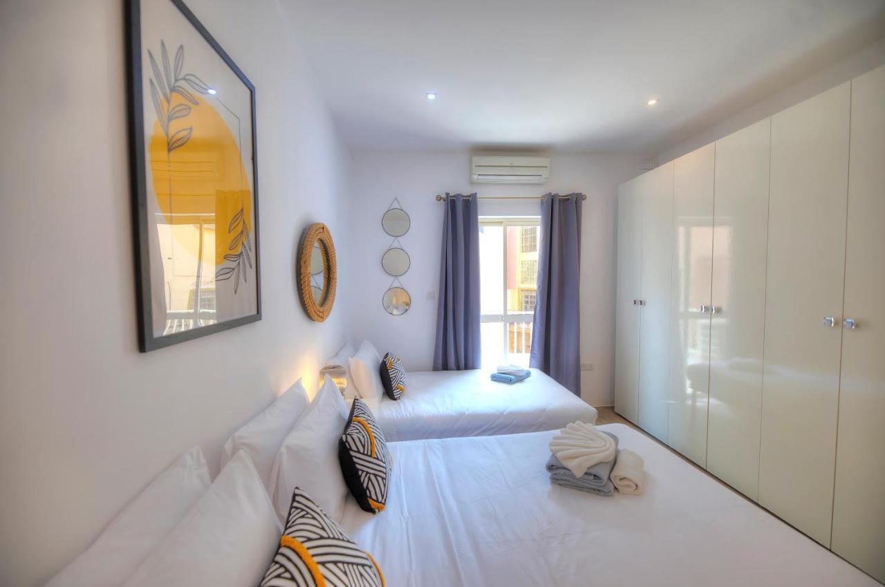 Spacious 4 Bedrooms With Sea View Balcony Goslm-3 슬리에마 외부 사진