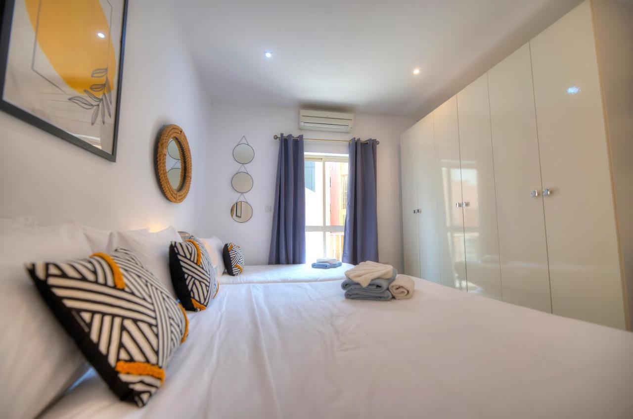 Spacious 4 Bedrooms With Sea View Balcony Goslm-3 슬리에마 외부 사진