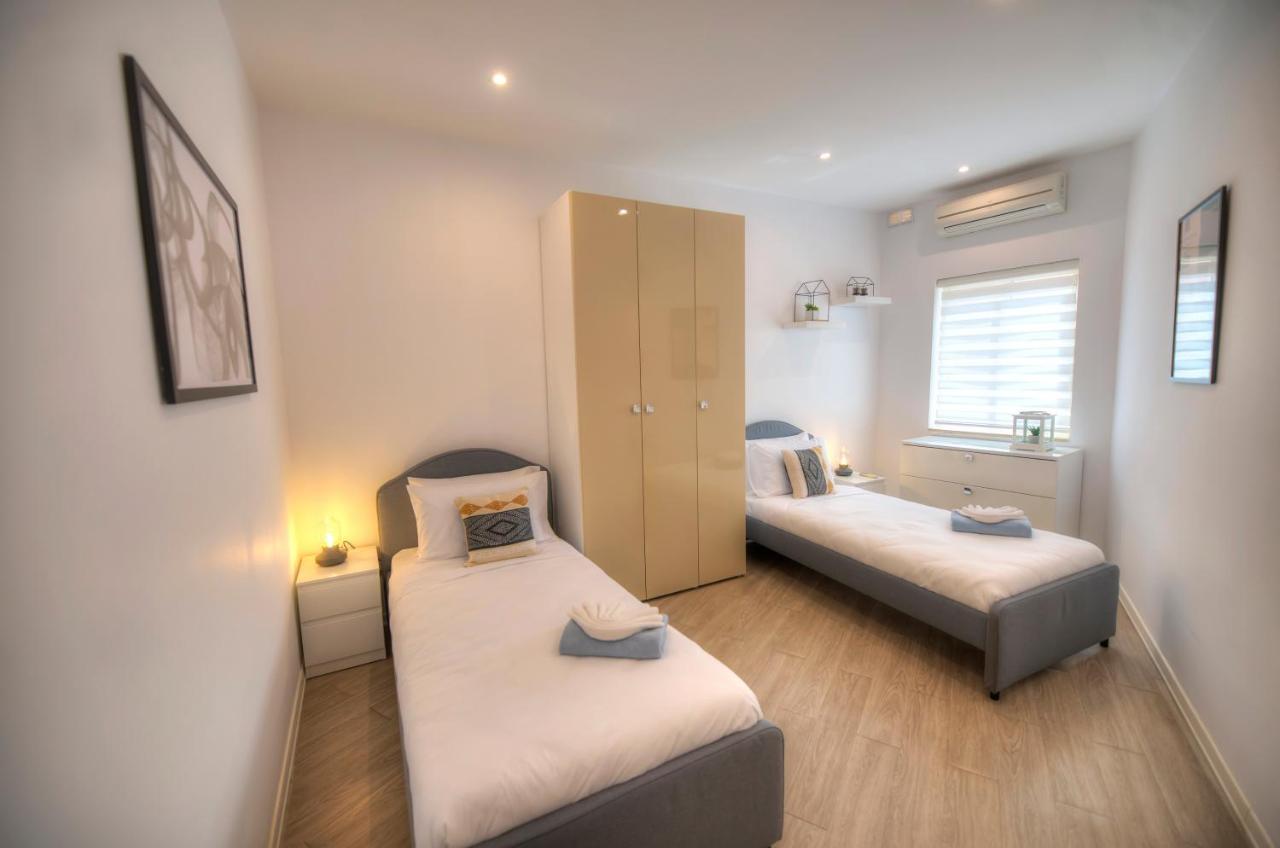 Spacious 4 Bedrooms With Sea View Balcony Goslm-3 슬리에마 외부 사진