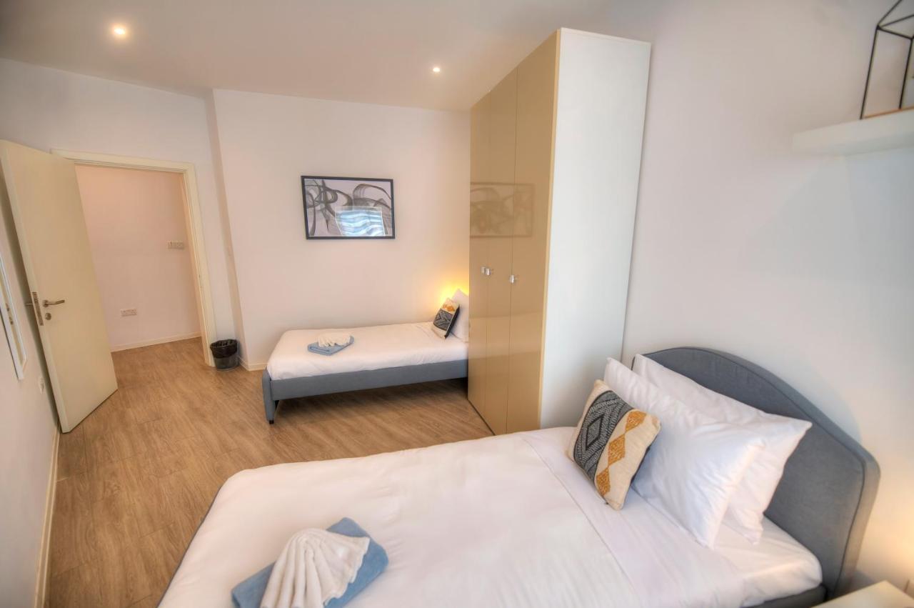 Spacious 4 Bedrooms With Sea View Balcony Goslm-3 슬리에마 외부 사진